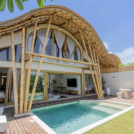 Villa Sunset Bamboo - 3Br Villa In Kerobokan Ngoại thất bức ảnh
