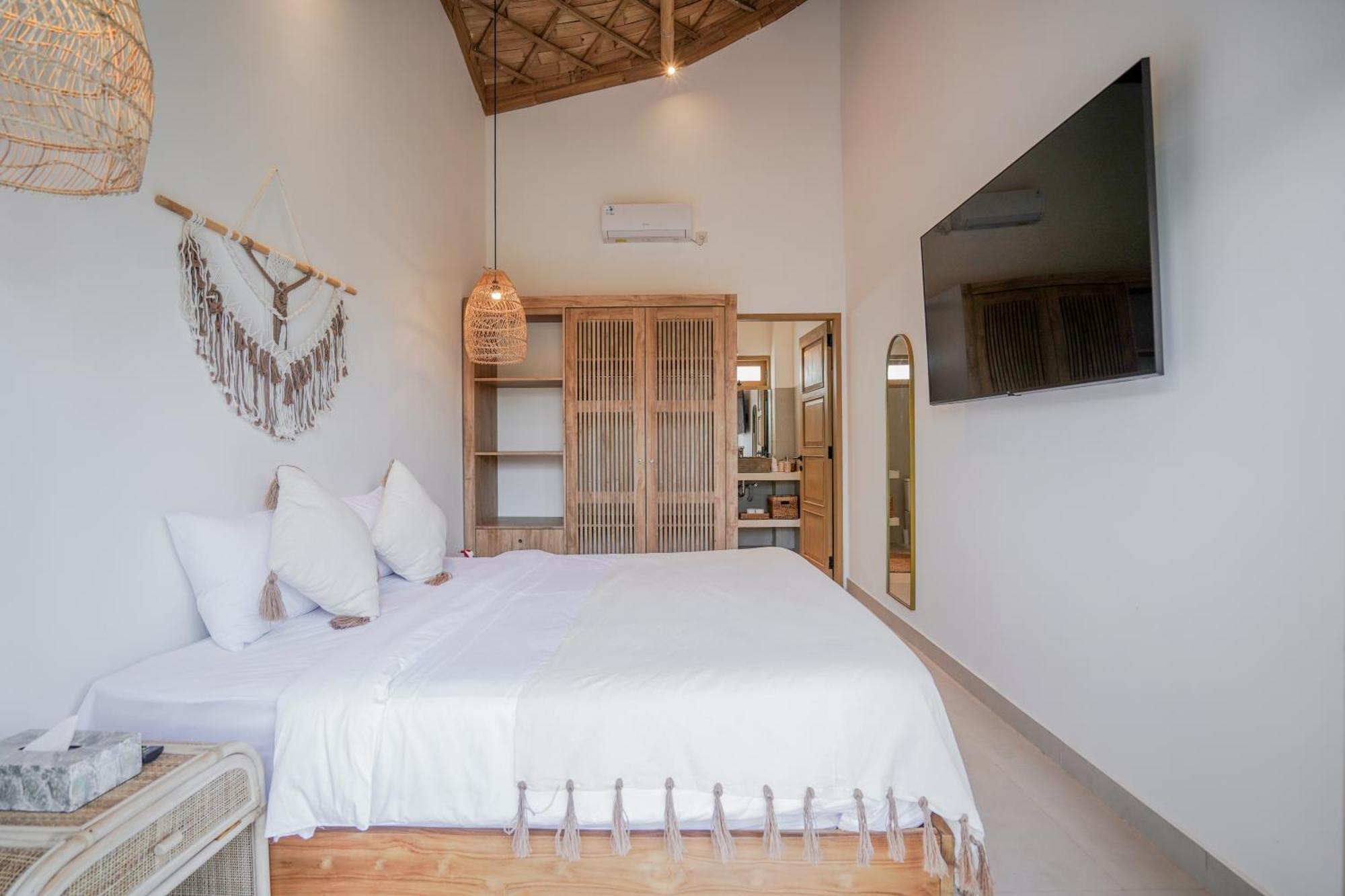 Villa Sunset Bamboo - 3Br Villa In Kerobokan Ngoại thất bức ảnh