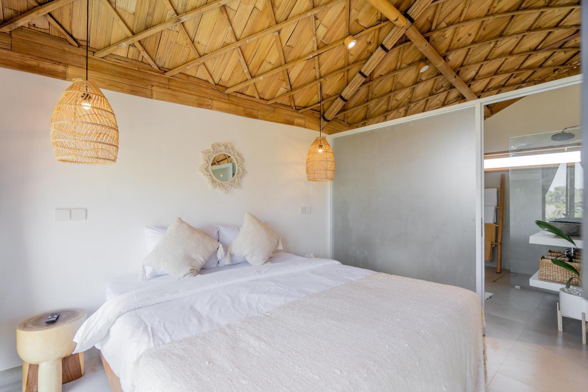 Villa Sunset Bamboo - 3Br Villa In Kerobokan Ngoại thất bức ảnh