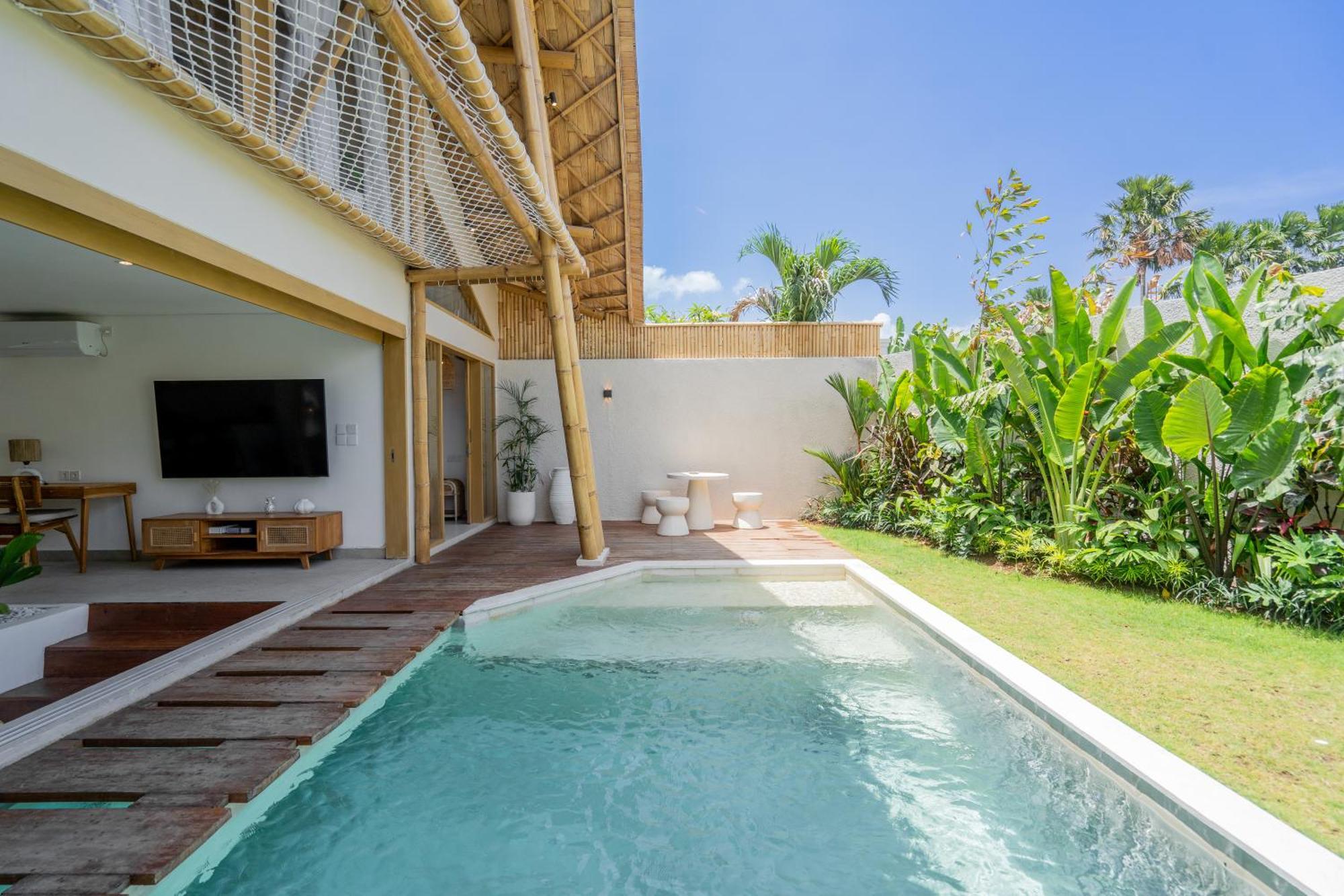 Villa Sunset Bamboo - 3Br Villa In Kerobokan Ngoại thất bức ảnh