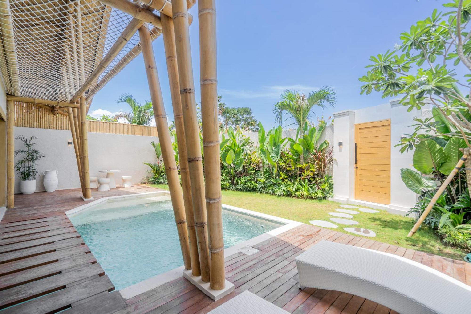 Villa Sunset Bamboo - 3Br Villa In Kerobokan Ngoại thất bức ảnh