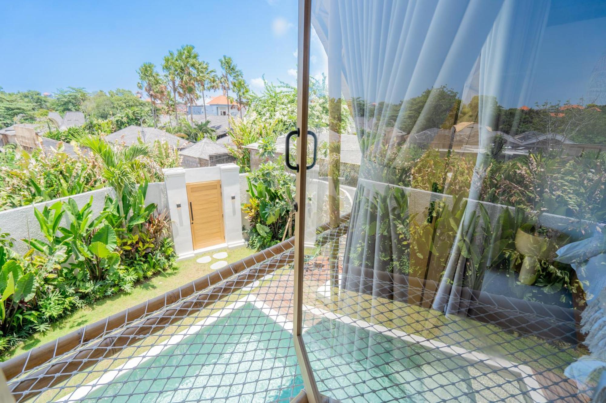 Villa Sunset Bamboo - 3Br Villa In Kerobokan Ngoại thất bức ảnh