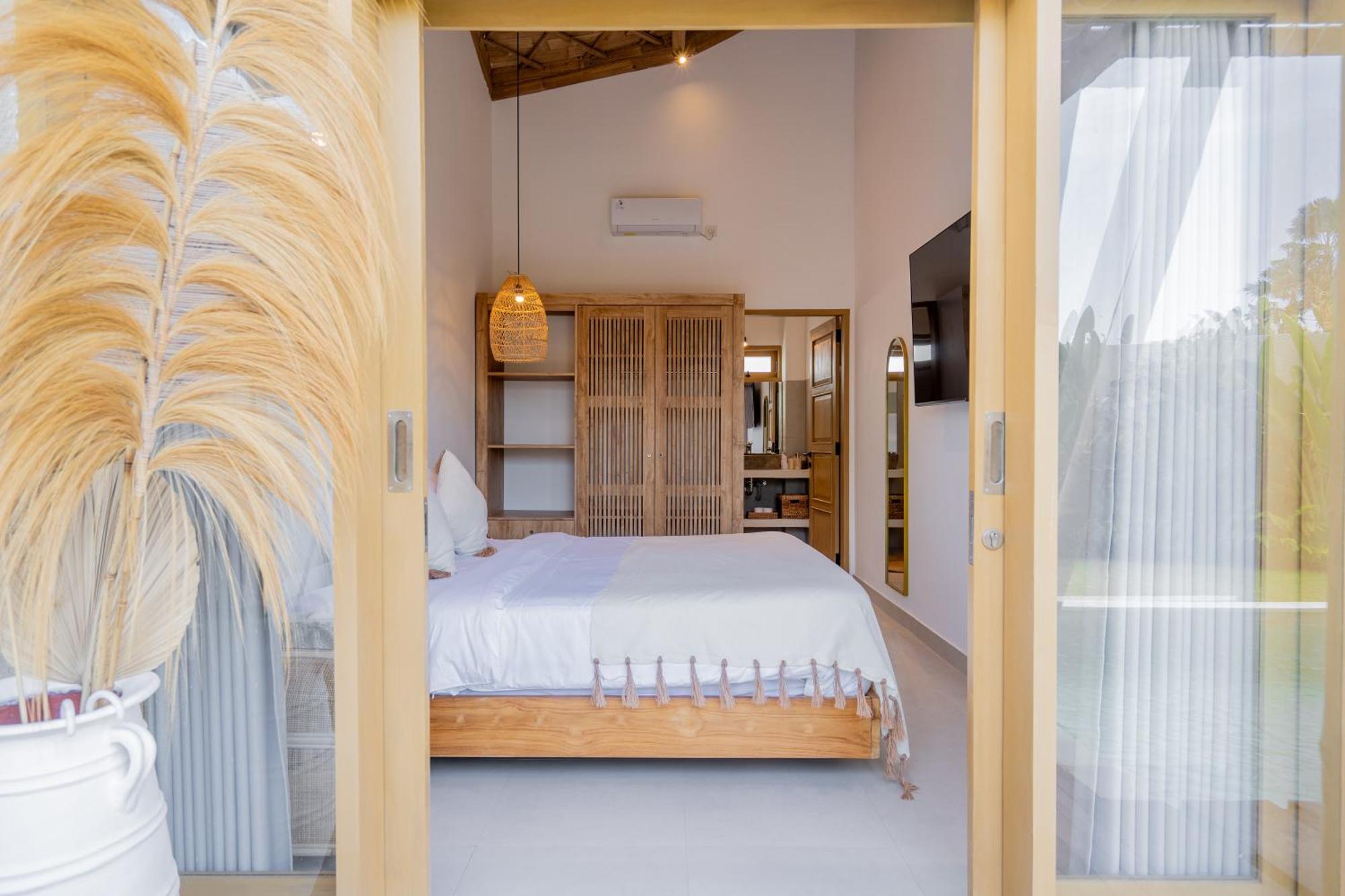 Villa Sunset Bamboo - 3Br Villa In Kerobokan Ngoại thất bức ảnh