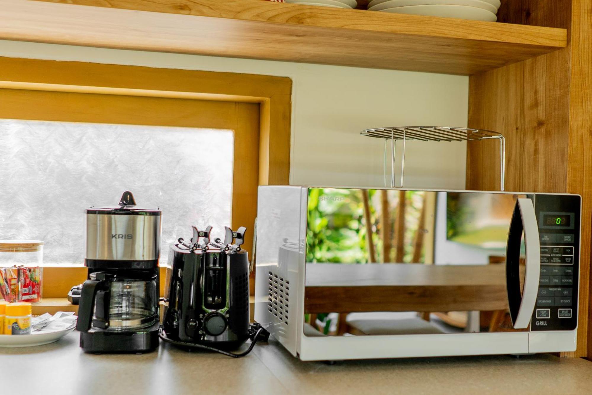 Villa Sunset Bamboo - 3Br Villa In Kerobokan Ngoại thất bức ảnh